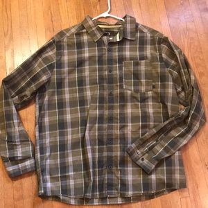 Men’s XL Mountain Hardware Long Sleeve Button Up